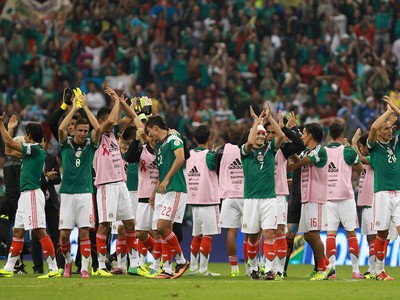 Víťazné oslavy hráčov Mexika