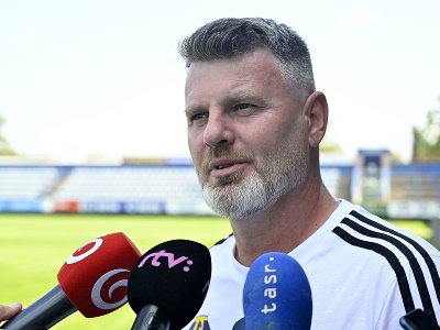 Tréner futbalového klubu MFK Zemplín Michalovce Marek Petruš