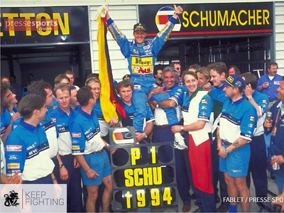 Legendárny Michael Schumacher sa pred 22 rokmi prvýkrát stal majstrom sveta