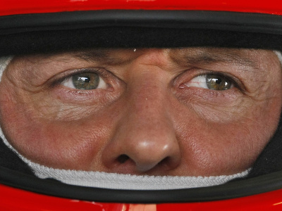 Na archívnej snímke z 12. marca 2010 nemecký jazdec F1 Michael Schumacher 