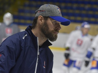 Asistent trénera Michal Handzuš počas tréningu