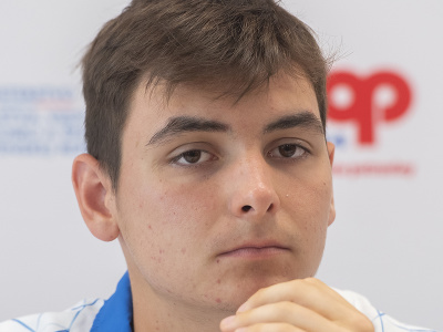 Na snímke tenista Michal Krajčí z tímu chlapcov, ktorý obsadil štvrté miesto na majstrovstvách Európy tímov do 18 rokov vo francúzskom Granville