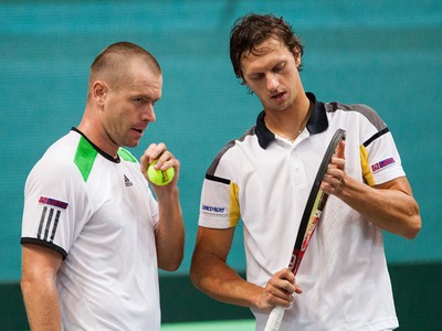 Slovenskí tenisti Michal Mertiňák a Filip Polášek