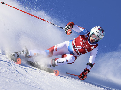 Michelle Gisinová počas 1. kola obrovského slalomu v Courcheveli