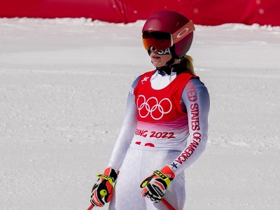 Americká lyžiarka Mikaela Shiffrinová počas zjazdu žien na ZOH 2022