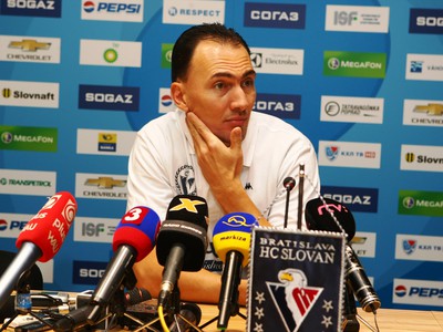 Miroslav Šatan pred novinármi oznámil, že po sezóne končí s hokejom