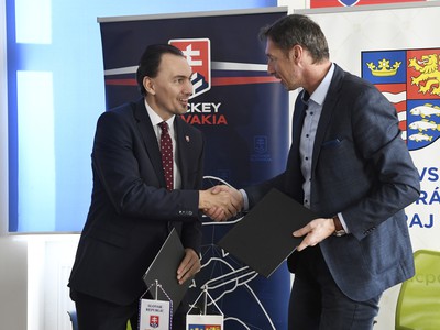 Miroslav Šatan a Milan Majerský slávnostne podpísali Memorandum o spolupráci