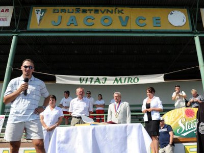 Miroslav Šatan priviezol Stanleyho pohár do rodnej obce Jacovce