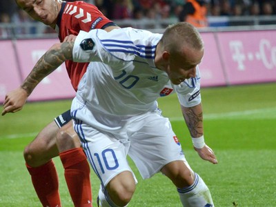 Miroslav Stoch a Levon Hajrapetjan