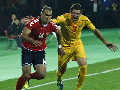 Movsisjan a Popov