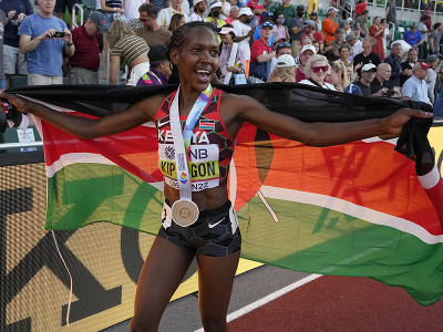 Kenská atlétka Faith Kipyegonová vyhrala na MS v Eugene beh na 1500 m
