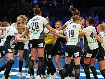Nemecké hádzanárky oslavujú postup