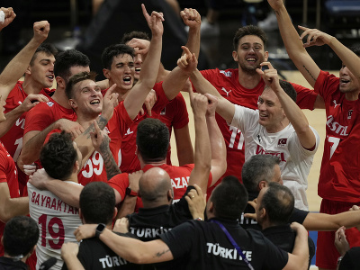 Turecko oslavuje postup do