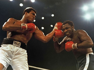 Muhammad Ali a Joe Frazier v roku 1984