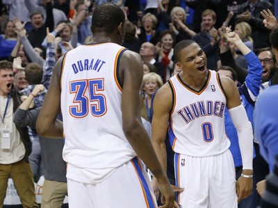 Kevin Durant (35) a