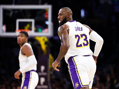 Americká basketbalová legenda LeBron James
