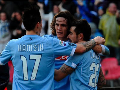 Radosť hráčov Neapola: Hamšík, Cavani a Lavezzi