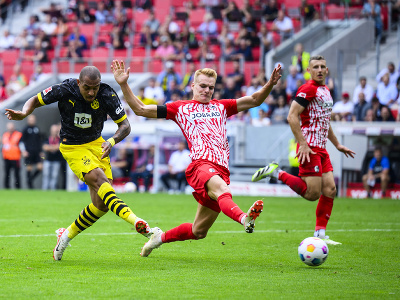 Donyell Malen dáva gól Dortmundu