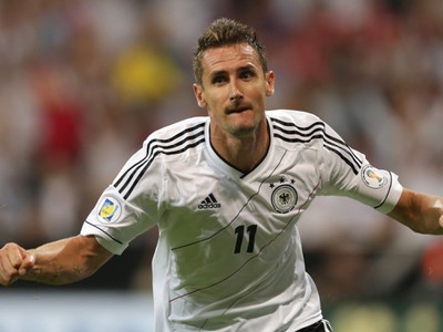 Miroslav Klose so svojim tímom počas majstrovstiev sveta poblázni Nemecko.