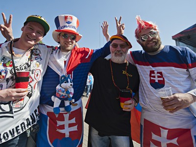 Slovenskí fanúšikovia pred zápasom s Nemeckom