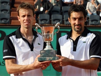 Nestor a Zimonjič s trofejou