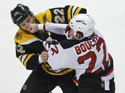 Eric Boulton a Shawn