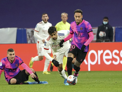 Neymar v akcii s loptou
