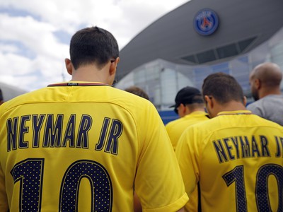 Neymar vyvolal v Paríži šialenstvo