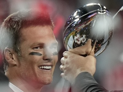 Quarterback Buccaneers Tom Brady  získal 7. titul