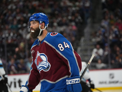 Brent Burns v drese