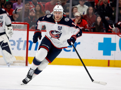 Center Columbusu Charlie Coyle