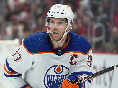 Connor McDavid, najlepší hokejista planéty a kapitán Edmontonu Oilers