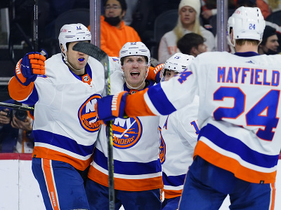 Hokejisti New Yorku Islanders sa tešia z víťazstva