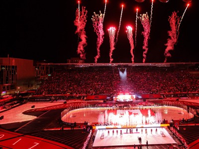 Oslava storočnice NHL v Ottawe pod holým nebom