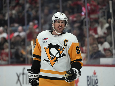 Hviezda Pittsburghu Penguins Sidney Crosby (87)