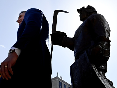 Nashville Predators odhalil fínskej brankárskej legende Rinnemu sochu