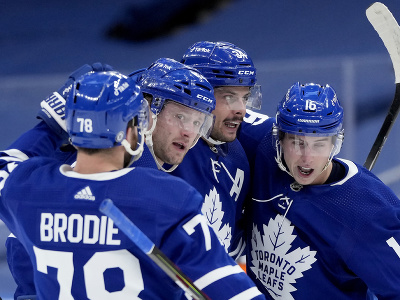 Hokejisti Toronta Maple Leafs sa tešia z gólu
