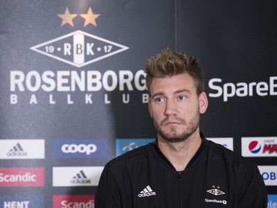 Bendtner sa ospravedlnil za incident s kodanským taxikárom