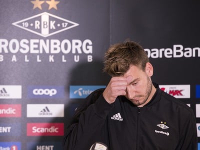 Bendtner sa ospravedlnil za