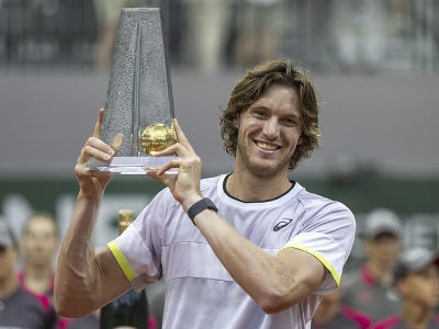 Čiľan Nicolas Jarry získal svoj tretí titul na tenisovom okruhu ATP