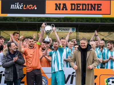 Zabudnite na veľké štadióny.