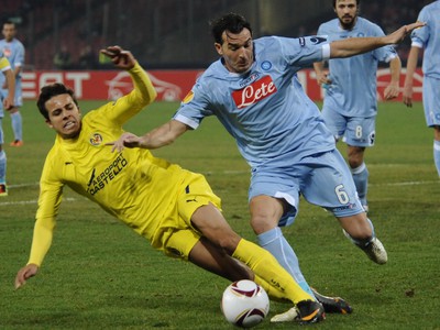 Nilmar proti Aronicovi