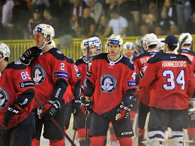 Nórski hokejisti sa tešia po víťazstve v otváracom zápase hokejového turnaja Kaufland Cup 2022 