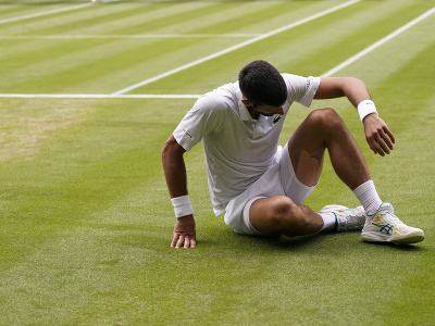 Srb Novak Djoković počas finále Wimbledonu 2023