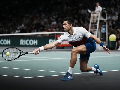 Srbský tenista Novak Djokovič ovládol tisíckový podnik v Paríži