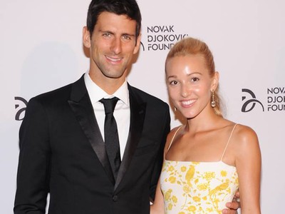 Novak Djokovič a Jelena Ristič svoj niekoľkoročný vzťah spečatili zásnubami