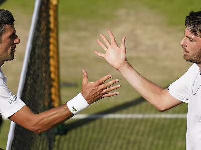 Srbský tenista Novak Djokovič a Brit Cameron Norrie