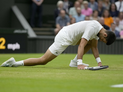 Novak Djokovič počas semifinále Wimbledonu 2023