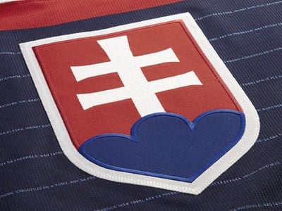Nové dresy slovenských hokejistov pre zimné olympijské hry v Soči
