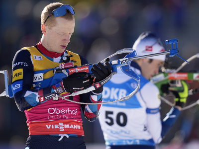 Johannes Thingnes Boe počas rozvičky pred vytrvalostnými pretekmi na MS v biatlone